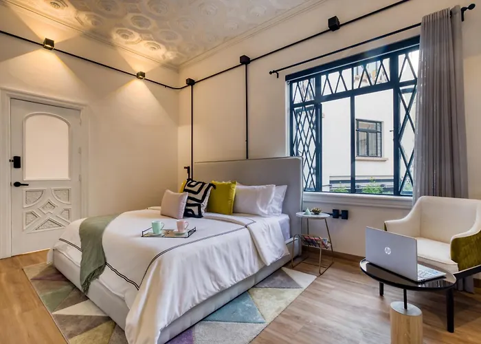 Hotel Utopic Campos Elíseos By Uliv 4*