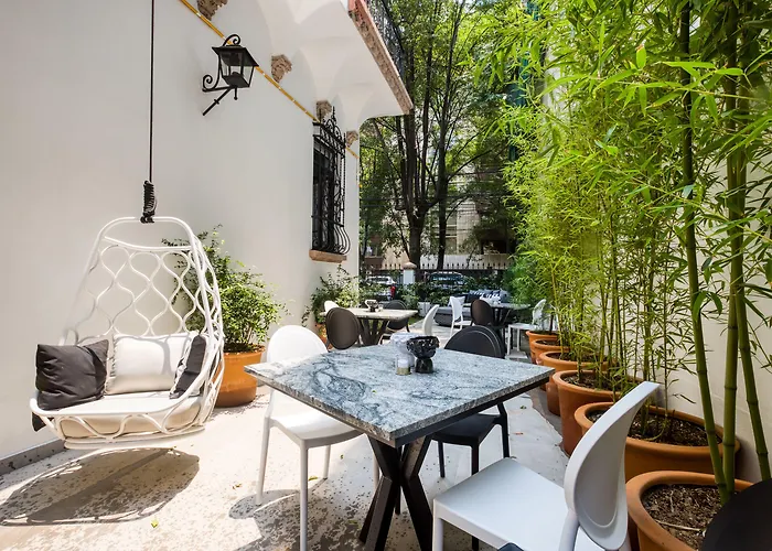 Utopic Campos Eliseos By Uliv Hotel