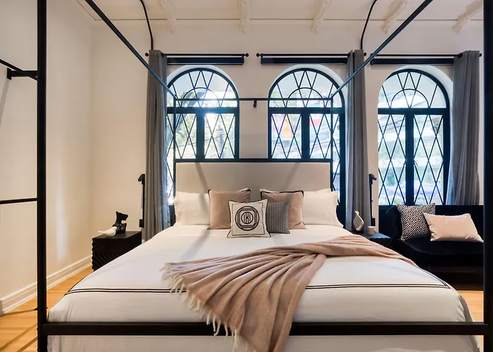 Utopic Campos Eliseos By Uliv Hotel 4*
