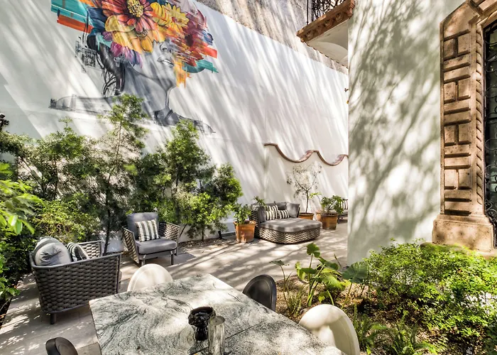 Hotel Utopic Campos Eliseos By Uliv 4*