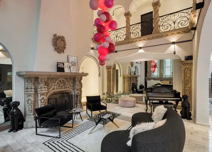 Hotel Utopic Campos Eliseos By Uliv 4*
