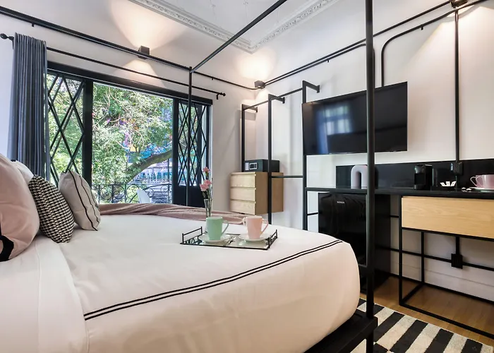 Hotel Utopic Campos Eliseos By Uliv